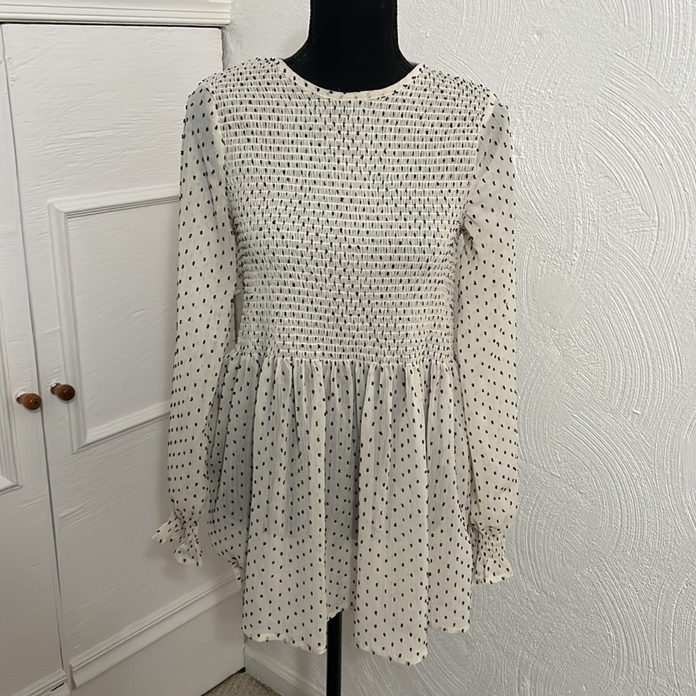 Seraphine polkadot cream and white maternity size 4
